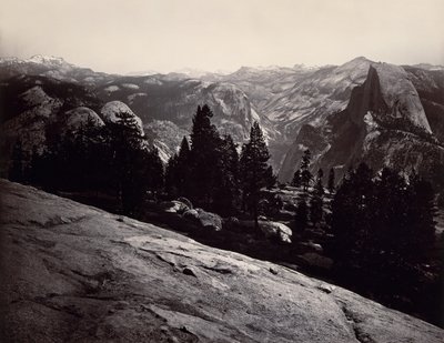Utsikt från Sentinel Dome, Yosemite, 1865-66. av Carleton Emmons Watkins