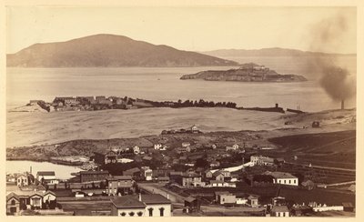Alcatraz och Black Point från Russian Hill, San Francisco av Carleton Watkins