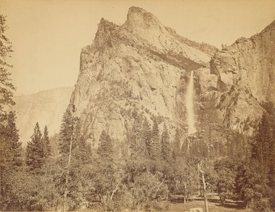 Brudslöja, 900 fot hög av Carleton Watkins
