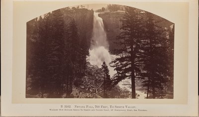 Nevadafallen, 700 fot, Yosemitedalen av Carleton Watkins