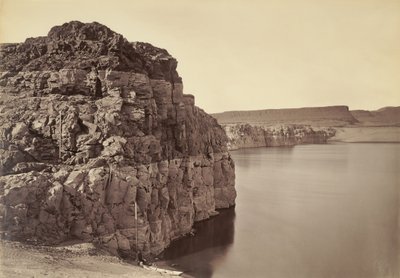 [The Dalles, högsta och lägsta vattenstånd, 92 fot] / [Dalles övre del, Columbiafloden, Oregon] av Carleton Watkins