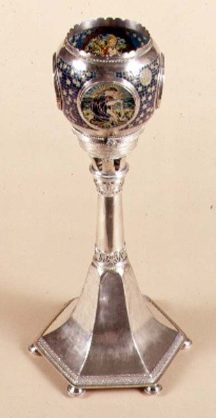 Plique-a-jour emaljerad lampa, 1905-12 (metall & emalj) av Carrie Copson