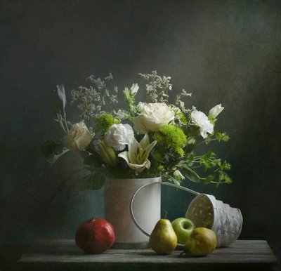 Elegant blomsterstilleben av Catherine Wang