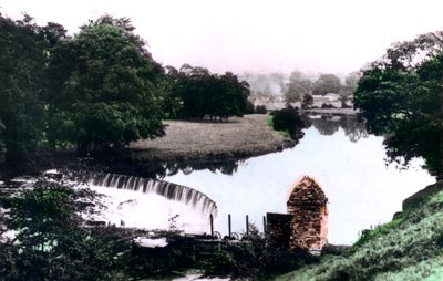 The Riddle Valley vid Clitheroe, Lancashire, 1926. av Cavenders Ltd