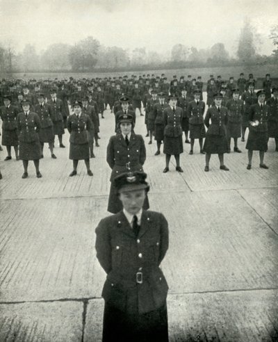 W.A.A.F. Officerare vid deras skola för undervisning, c1943. av Cecil Beaton