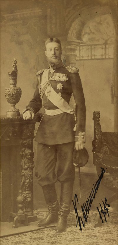Constantin Constantinovitch de Russie - Porträtt av storhertig Constantine Constantinovich av Ryssland (1858-1915), av Bergamasco, Charles (Karl) (1830-1896). Albumin foto av Charles Bergamasco