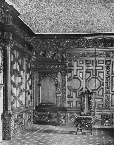 Eine Ecke im Eichenraum von Charles Latham