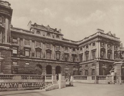 Somerset House, View in the Court Yard  av Charles Latham