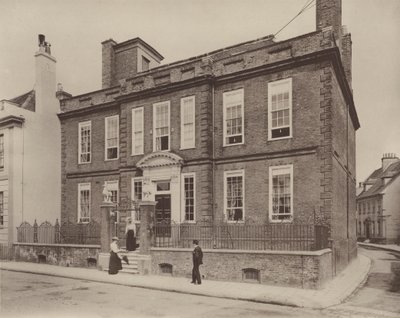 Swan House, Chichester  av Charles Latham