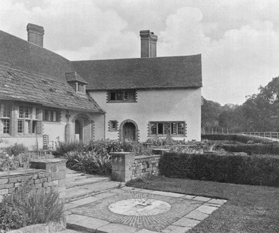 The Garden Court from the West (s/v foto) av Charles Latham