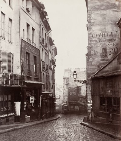 Rue de la Montagne-Sainte-Geneviève nära korsningen med Rue LaPlace (Rue de la Montagne-Sainte-Geneviève prés de carrefour de la rue LaPlace) av Charles Marville