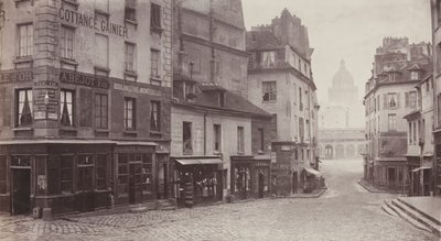 Rue du Haut-Pave Pantheon på avstånd, 1865-69. av Charles Marville