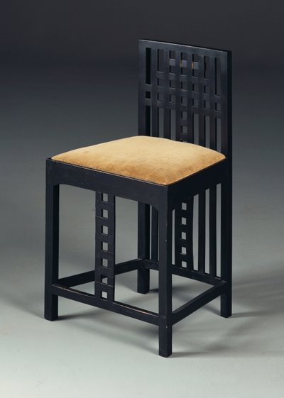 Sidostol, ca 1905/10 (eboniserat trä) av Charles Rennie Mackintosh