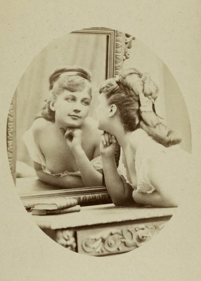 Porträtt av skådespelerskan Henriette Victoire Drouard (1851-1923). av Charles Reutlinger
