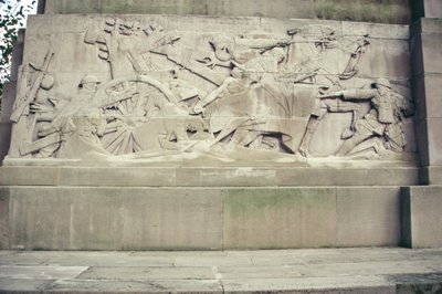 Detalj från Royal Artillery Memorial 1914-18, 1925 (Portland-sten) av Charles Sergeant Jagger