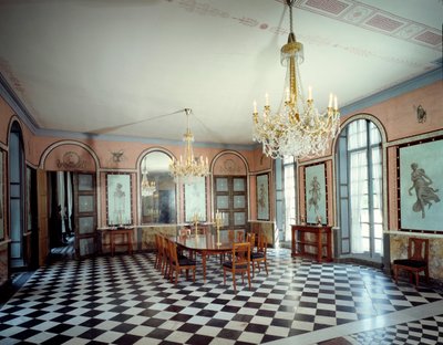 Utsikt över matsalen på slottet Malmaison, residens för kejsar Napoleon I (1769-1821), dekorerad av Charles Percier (1764-1838) och Pierre Francois Leonard Fontaine (1762-1853) 1800 Rueil Malmaison, musee du chateau av Charles and Fontaine Pierre Percier