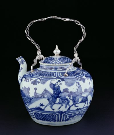 Kinesisk tekanna med europeiskt handtag, övergångsperiod, ca 1640 (porslin med silver) av Chinese School