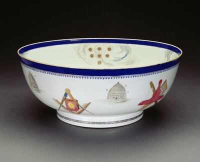Famille Rose Export Masonic Bowl, Qianlong period, 1736-95 (porslin) (se även 133044 & 133046) av Chinese School