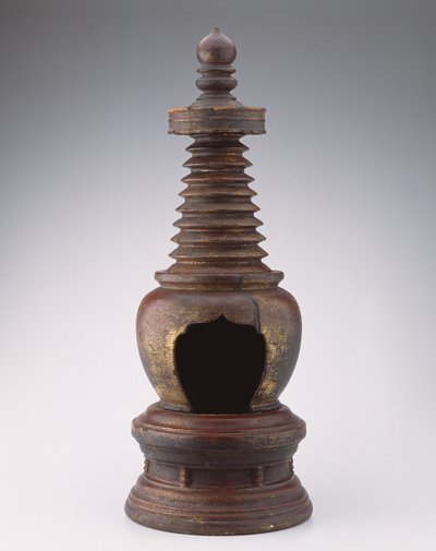 Stupa, Mingdynastin (1368-1644) (lackerat trä och guld) av Chinese School