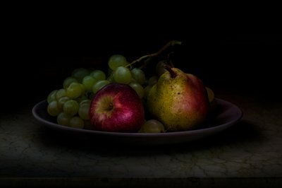 Stilleben med färsk frukt av Christian MARCEL