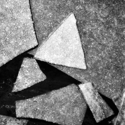 Abstrakta texturerade verk av Christina Sillen