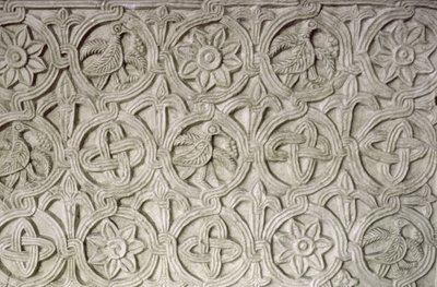 Detalj från en snidad skärm, 900-1000-talet (huggen sten) av Croatian School