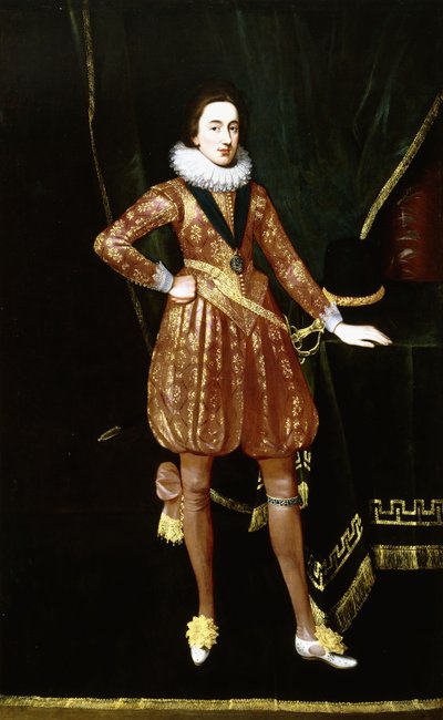 Porträtt av kung Charles I som prinsen av Wales, i full längd, framför ett grönt sammetsdraperi, iklädd Saint George Order, en guldbroderad dubblett och byxor, hans vänstra hand vilande bredvid hatten på ett bord, av Daniel Mytens
