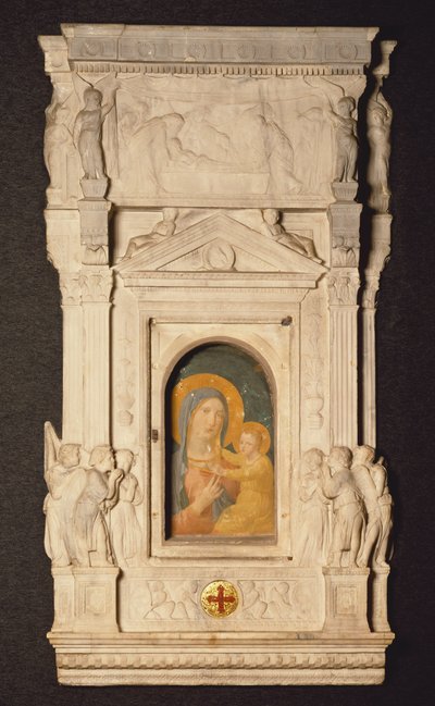 Tabernaklet för eukaristins sakrament, eller Ciborium, av Donatello (1386-1466), med fragment av fresk från 1300-talet föreställande feberns Madonna, Museum of Treasury of St Peter