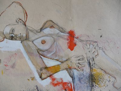 Uttrycksfull liggande nakenmodell av Doris Schmitz