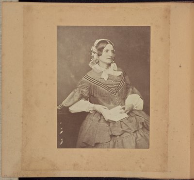 Mrs Oswald Bell (Isabella Adamson) av Dr. John Adamson