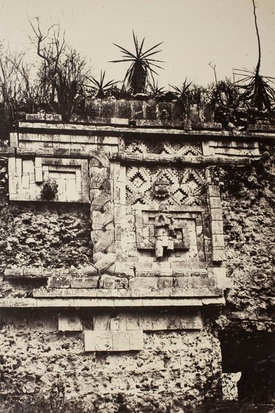 Uxmal, Indian Bas Relief, Nunnespalatset Uxmal, Indian Bas Relief, Nunnespalatset, 1860. av Désiré Charnay