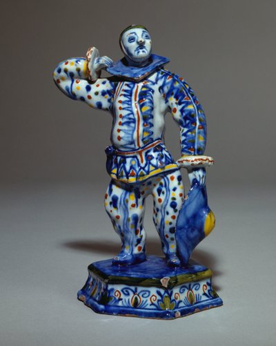 En holländsk Delft-figur av Harlequin, c.1720 av Dutch School