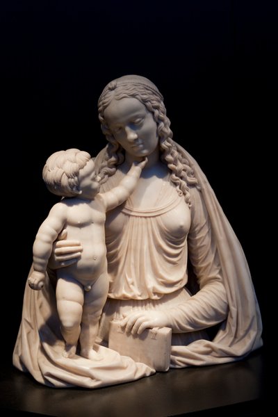 Jungfru och barn, ca 1525, katedralens skattkammare, St. Michael och St. Gudula katedral (metallarbete) av Dutch School