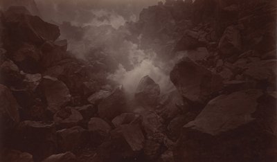 Vulkanens krater, Quetzaltenango-Guatemala, 1875. av Eadweard Muybridge