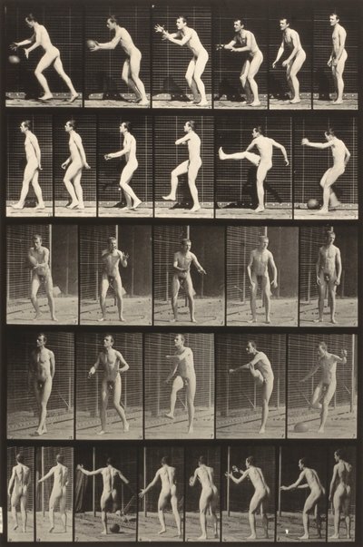 Djurens rörelseförmåga (platta 300) (Man sparkar boll) av Eadweard Muybridge