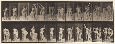 Tallrik 428. Toalett; Två modeller, 1 Disrobing 8, 1872-1885 av Eadweard Muybridge