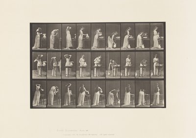 Skylt 496. Diverse faser av toaletten, 1885 av Eadweard Muybridge