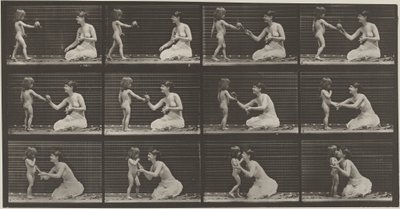 Nummerplåt 465. Ett barn ger en bukett till en kvinna,1887 (foto) av Eadweard Muybridge