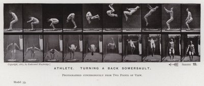 Den mänskliga figuren i rörelse: Idrottsman som vänder en kullerbytta (s/v foto) av Eadweard Muybridge
