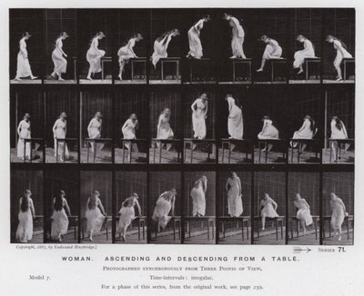Den mänskliga figuren i rörelse: Kvinna, stigande och nedstigande från ett bord (s/v foto) av Eadweard Muybridge