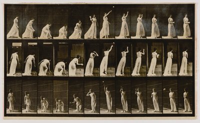 Kvinna som plockar upp en boll och kastar den, från boken Animal Locomotion av Eadweard Muybridge