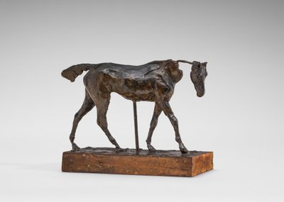 Fullblodshästvandring, en del av halsen saknas, tidigt 1870-tal. av Edgar Degas