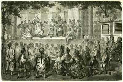 Vy över en representation av Opera de Pekin (Peking), Kina, efter reseberättelsen om Madame de Bourboulon. Gravyr efter en teckning av Vaumort, i "" Le Tour du Monde, Nouveau journal des Voyages", redigerad av Edouard Charton, Paris av Edouard Vaumort
