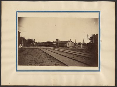 [Järnvägsstation, Maple City] av Edward H. Hart