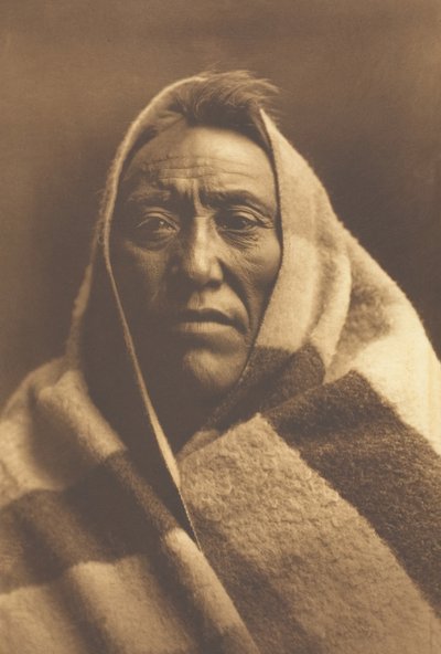 Mellersta kalven - Piegan, 1900. av Edward Sheriff Curtis