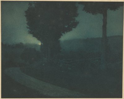 Vägen in i dalen - Moonrise av Edward Steichen