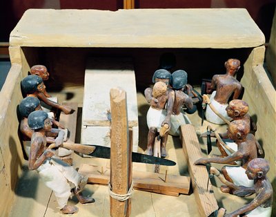Begravningsmodell av en snickeriverkstad, från graven av Meketre, Valley of the Nobles, Middle Kingdom, ca 2000 f.Kr. (målat trä) av Egyptian 11th Dynasty
