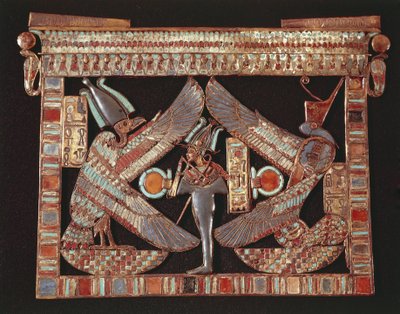 Brösttallrik föreställande Osiris på svart bakgrund av Egyptian 18th Dynasty