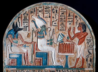 Egyptisk antikvitet: Nanai stele representanten som dyrkar Osiris och Anubis, de dödas gud som innehar livets nyckel i form av ett Ansee-kors (Ankh). Målad kalksten. Slutet av den 18:e dynastin. 1300-talet f.Kr. Turin, egyptisk museum - Egypti av Egyptian 18th Dynasty