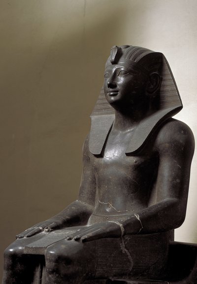 Egyptisk antikvitet: skulptur av basanit som representerar härskaren Thutmosis (Tutmosis eller Thutmus) III (1479-1425 f.Kr.), egyptisk farao. Dämpa. 192 cm. 18:e dynasti. Turin, egyptiskt museum av Egyptian 18th Dynasty